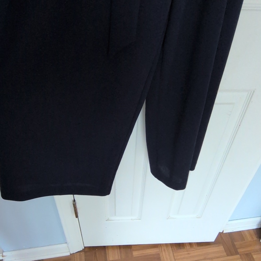 Sandra Darren navy wrap romper Long v neck short‎ sleeve tie waist - Picture 3 of 5
